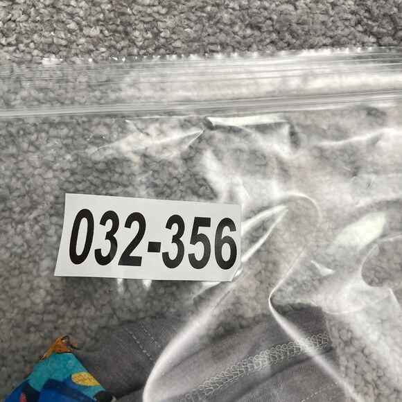 Dineyland Pixar Fest 2018 Graphic T-Shirt Womens Large Gray Short Sleeve Tee - Picture 9 of 9